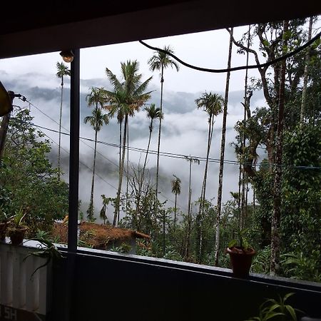 Krish Villa Homestay Munnar Ngoại thất bức ảnh